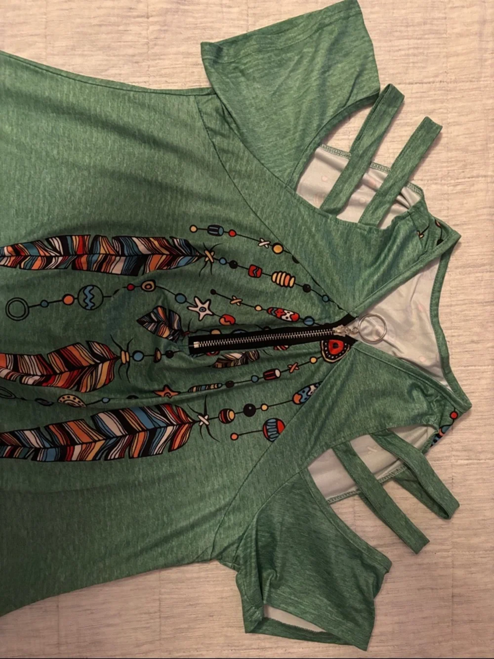 Green Feather-Print Cut-out Shoulder Sleeves Women's Large Tunic - Picture 4 of 6